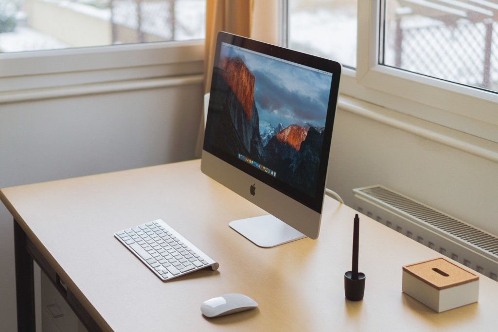 age-03-desk.jpg