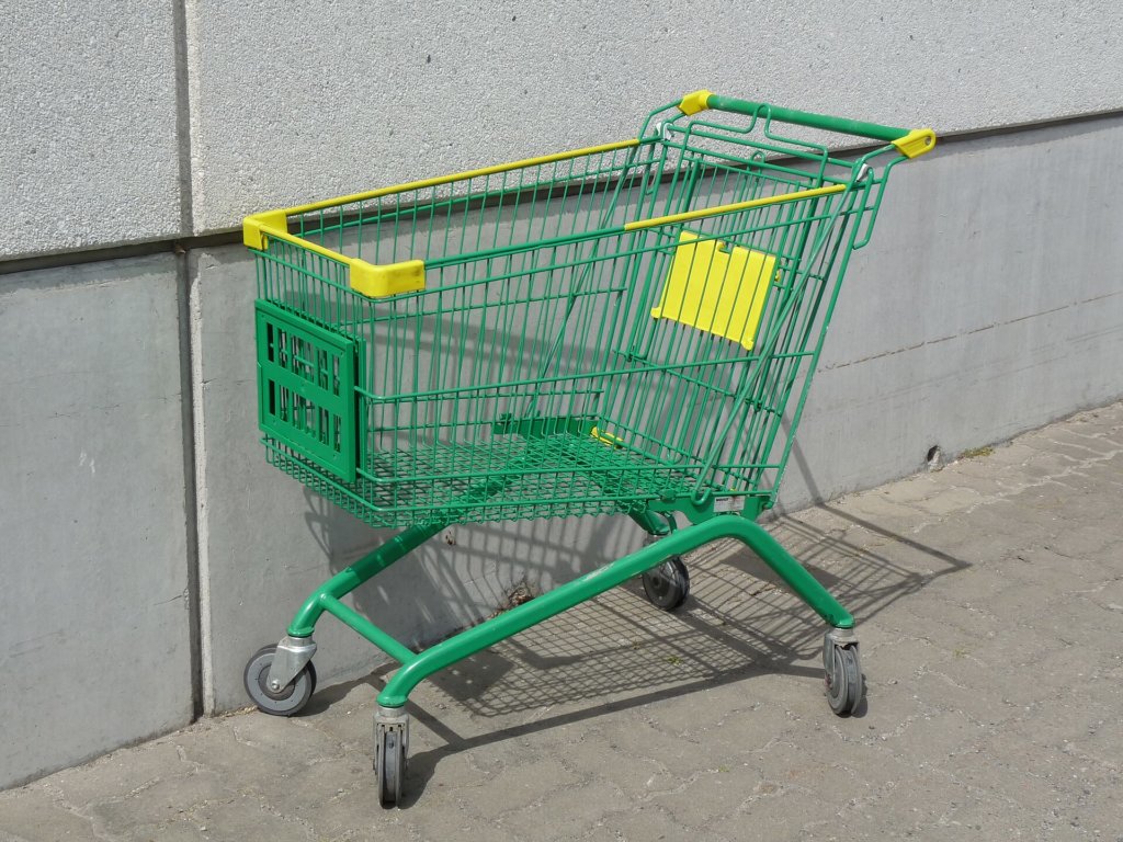 Тележка в супермаркете